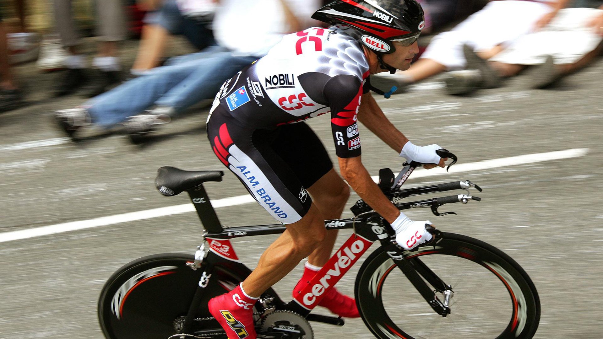 张伟丽训练中遭遇小伤暂无大碍，张伟丽最新训练