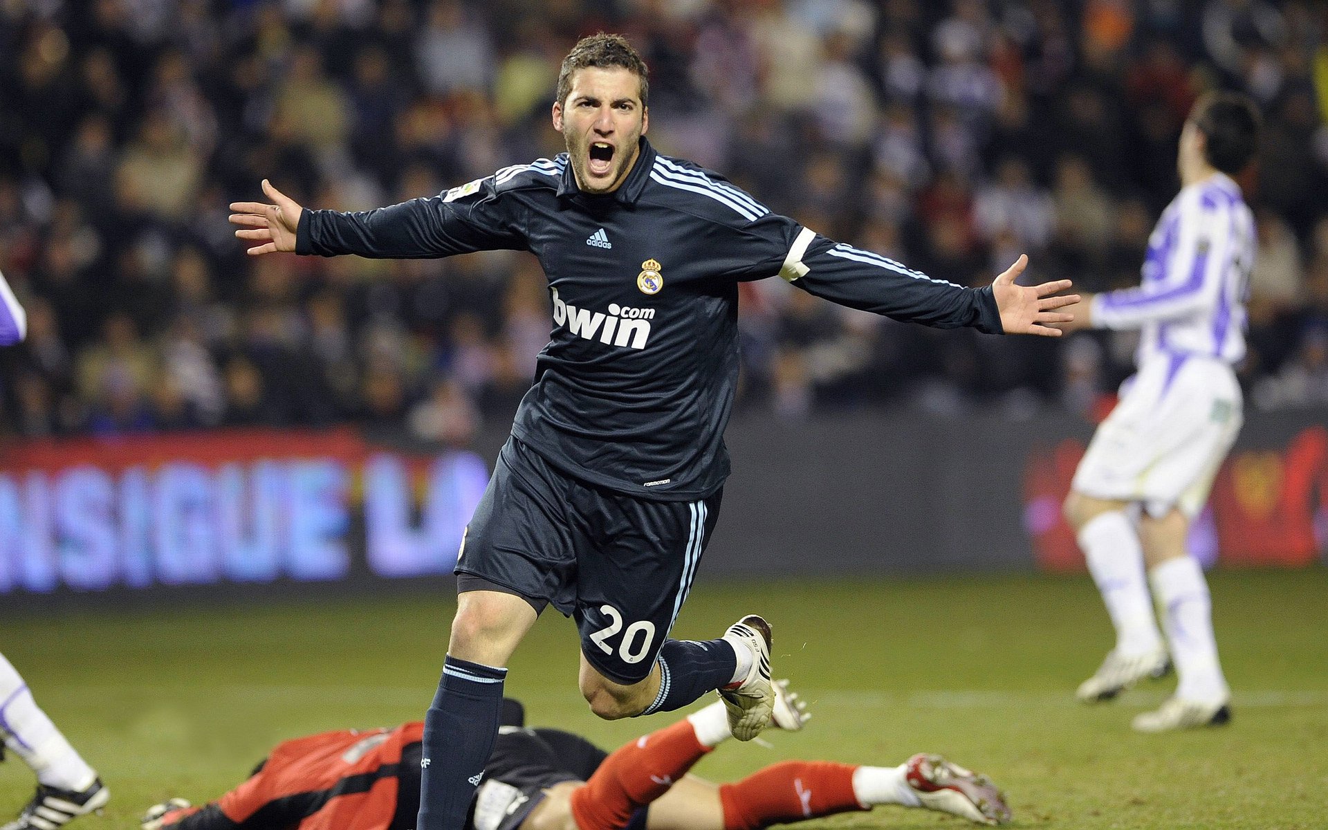 独行侠队新阵容豪华，冲击总冠军，独行侠2020阵容